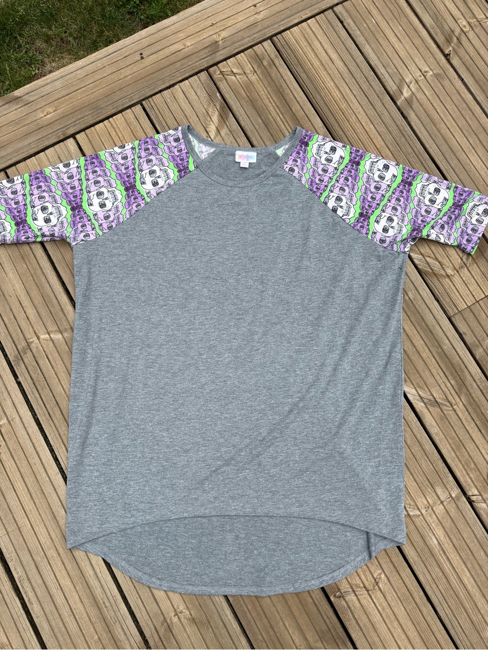 Lularoe Skull Irma Tee